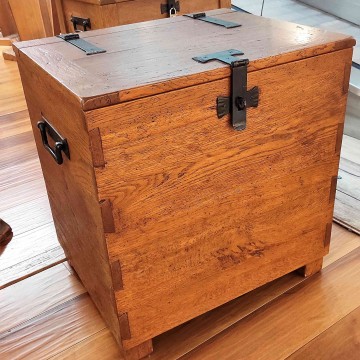 Cassapanca legno massello